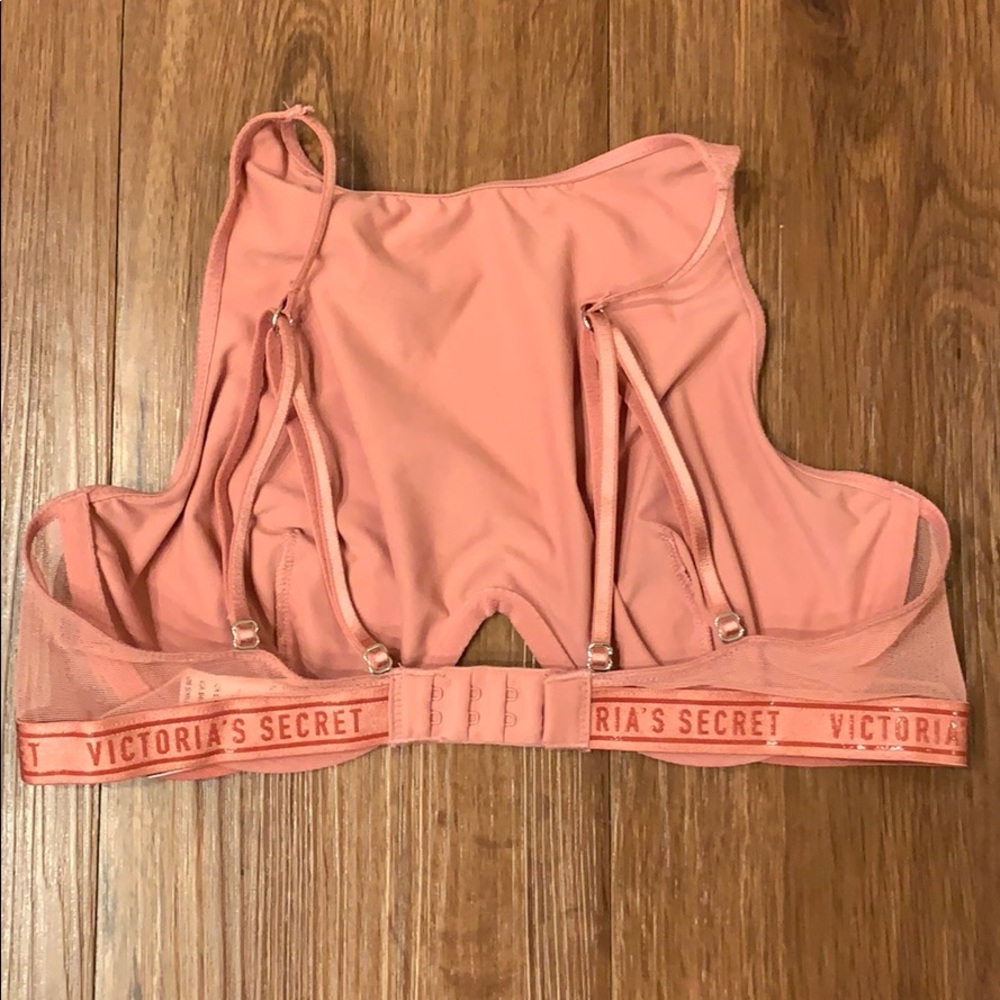NWT Victoria’s Secret Underwire Bra Size 34C - Picture 4 of 5